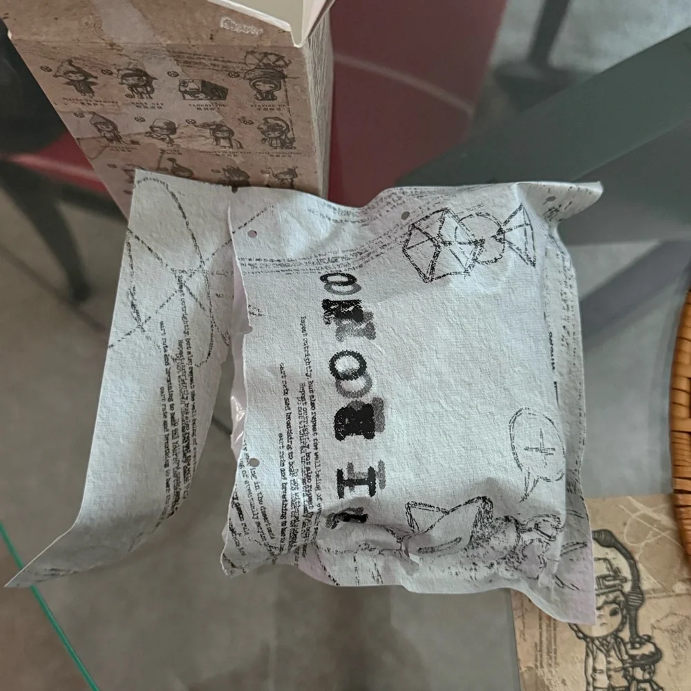 POP MART - Hirono Echo Series (soul connection) - Picture 4 of 4